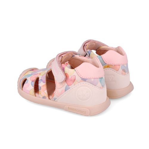 Biomecanics "első lépés" zárt orrú bőr szandál (21-25 méret) 252110-A779 (24)