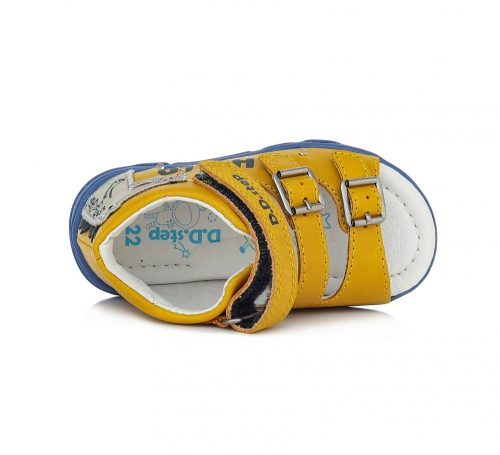 D.D. Step, mustársárga, bőr, kisfú, szandál, LED világítással, krokodilos díszítéssel (20-25); (AC64-6B) (20)