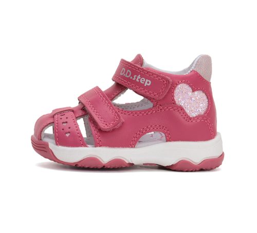 D.D. Step zárt orrú szandál szívecskés (26-31 méret) G064-51872 (31)