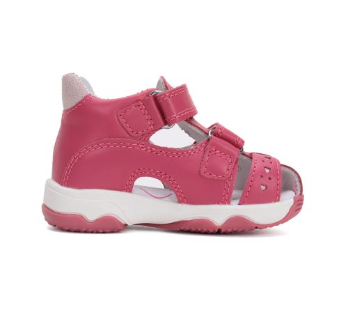 D.D. Step zárt orrú szandál szívecskés (26-31 méret) G064-51872 (31)