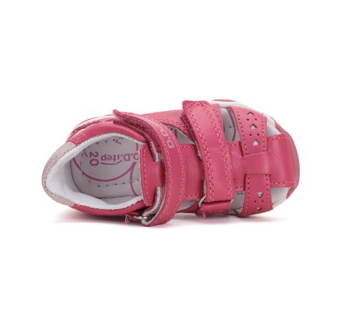 D.D. Step zárt orrú szandál szívecskés (26-31 méret) G064-51872 (31)