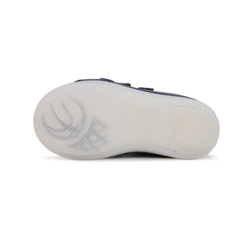 D.D. Step shoes (sizes 25-30) S049-51676 (25)