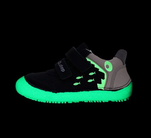 D.D. Step Barefoot zárt cipő cápás Luminous talp (25-30 méret) S063-52328 (25)